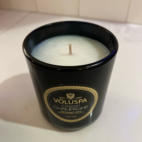 Voluspa Crisp Champagne Candle - Unused - Picture 2 of 4